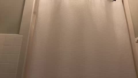 Snapshot of shark1865 chatting on January 28, 2025, 9:50 pm shark1865 online show from January 28, 2025, 9:50 pm