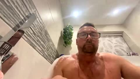 Snapshot of sharksboy16 chatting on December 9, 2024, 6:25 pm Sharksboy online show from December 9, 2024, 6:25 pm