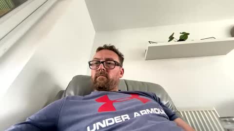 Snapshot of sharksboy16 chatting on September 13, 2025, 10:59 am Sharksboy online show from September 13, 2025, 10:59 am