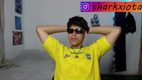 Frqnko online show from November 19, 2025, 4:56 am