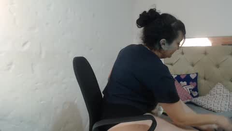 Sara online show from February 1, 2025, 9:08 pm