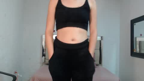 Sara online show from March 5, 2025, 2:01 pm