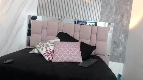 Sara online show from November 9, 2025, 12:14 pm