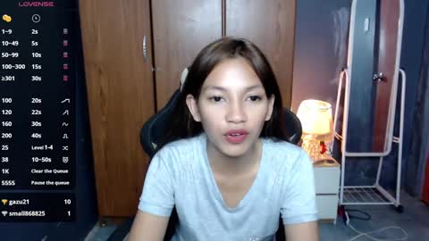 sharminex online show from December 7, 2024, 4:53 am