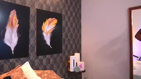 Sharom  online show from October 8, 2025, 5:32 pm