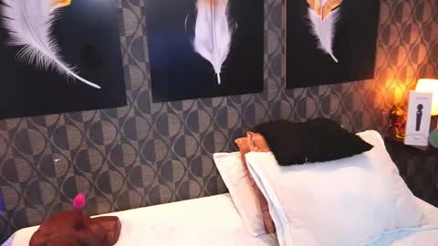 Sharom  online show from February 25, 2026, 7:01 pm