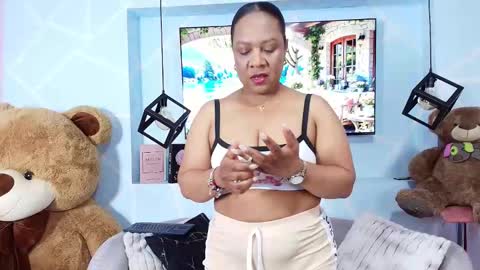 Snapshot of sharon_noa chatting on May 13, 2026, 4:48 pm Sharon Noa online show from May 13, 2026, 4:48 pm