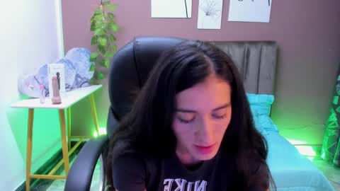 Sharon online show from February 2, 2025, 5:42 am