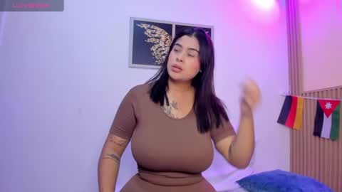 Snapshot of sharonscothh chatting on July 1, 2026, 6:51 pm sharonscothh online show from July 1, 2026, 6:51 pm