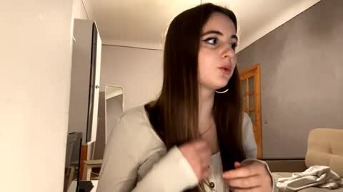 Stefa online show from November 11, 2025, 6:19 pm