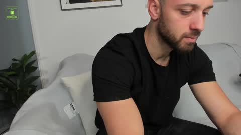 Snapshot of shawnolsen chatting on December 17, 2024, 6:35 am Shawn Olsen online show from December 17, 2024, 6:35 am