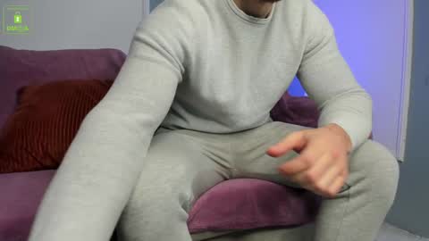 Snapshot of shawnolsen chatting on January 2, 2025, 12:13 pm Shawn Olsen online show from January 2, 2025, 12:13 pm