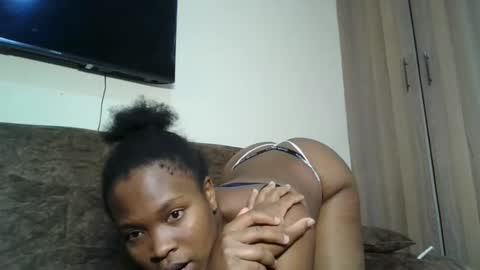 Snapshot of shazliz chatting on February 19, 2026, 5:14 am shazliz online show from February 19, 2026, 5:14 am