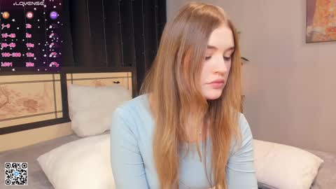 Violet online show from January 8, 2025, 6:52 am