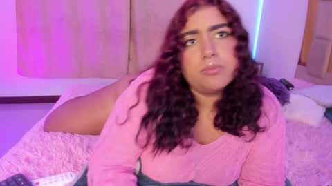 Snapshot of sheeylaroee chatting on December 13, 2024, 3:16 am Heidy online show from December 13, 2024, 3:16 am