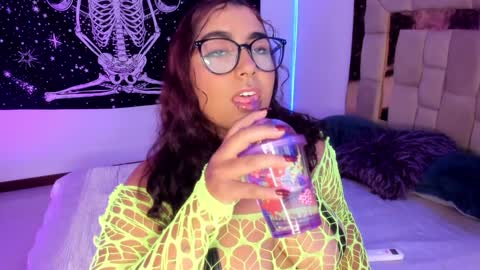 Snapshot of sheeylaroee chatting on January 16, 2025, 2:30 am Heidy online show from January 16, 2025, 2:30 am