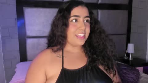 Snapshot of sheeylaroee chatting on September 10, 2025, 2:44 am Heidy online show from September 10, 2025, 2:44 am