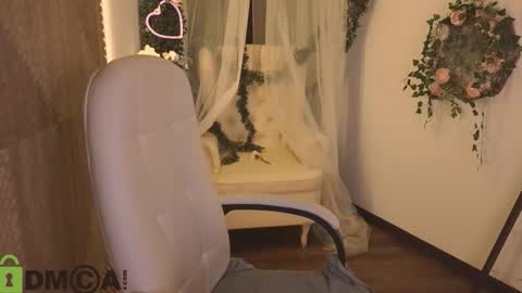 sheilla_queen online show from February 8, 2026, 1:25 pm