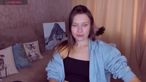 Alexis online show from November 19, 2025, 8:25 am