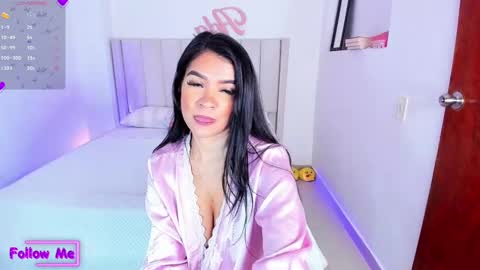 Danna   online show from December 17, 2024, 2:44 am