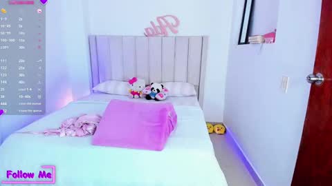 Danna   online show from January 8, 2025, 5:48 am