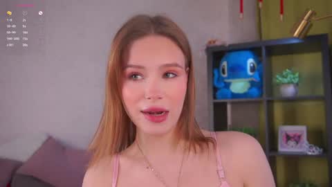 Lina online show from April 6, 2026, 2:20 am