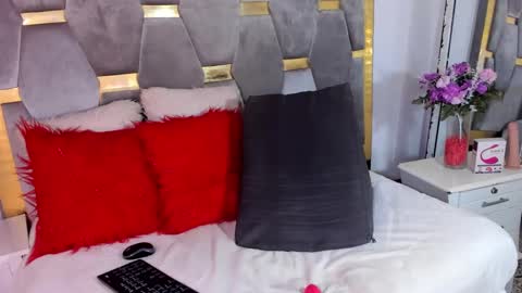 shellbydior online show from March 11, 2025, 10:09 pm