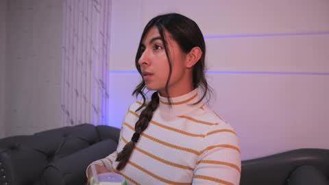  Transmission schedule Monday - Friday 715 am to 200 pm time Colombia  online show from October 10, 2025, 2:49 pm