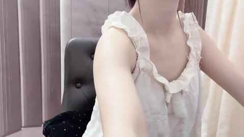 Snapshot of shellysan chatting on April 3, 2026, 1:25 am Shelly online show from April 3, 2026, 1:25 am