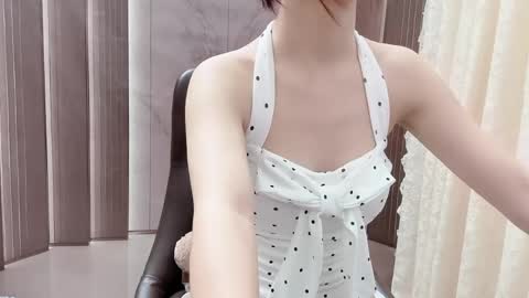 Snapshot of shellysan chatting on April 14, 2026, 1:22 am Shelly online show from April 14, 2026, 1:22 am