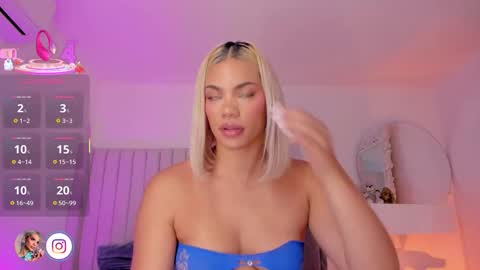 shelynna_azzul online show from February 5, 2026, 8:24 pm