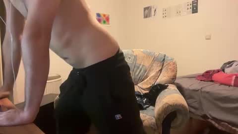 Snapshot of shenjungle1 chatting on September 24, 2025, 6:55 pm shenjungle1 online show from September 24, 2025, 6:55 pm