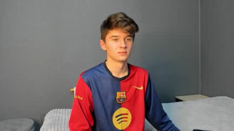 Max online show from October 17, 2025, 8:33 pm