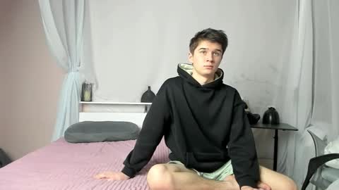 Snapshot of sherlockmax chatting on January 18, 2026, 7:06 pm Max online show from January 18, 2026, 7:06 pm