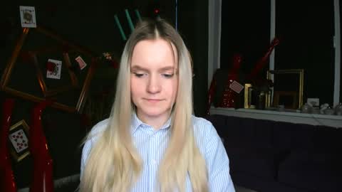 Snapshot of sherributlers chatting on April 23, 2026, 12:29 pm Sweet Sherri online show from April 23, 2026, 12:29 pm