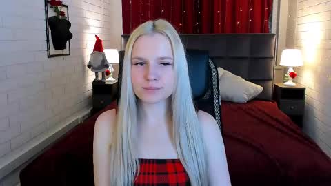 Snapshot of sherributlers chatting on June 4, 2026, 5:24 am Sweet Sherri online show from June 4, 2026, 5:24 am