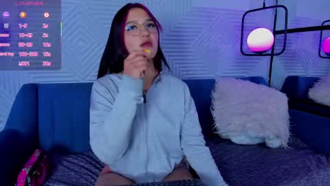 Snapshot of sherydan_love chatting on February 11, 2025, 11:21 am mia online show from February 11, 2025, 11:21 am