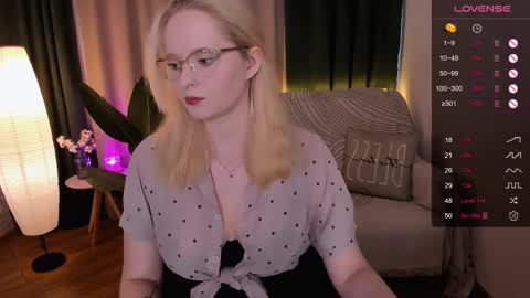 Hello guys my name is Aemilia online show from March 11, 2025, 8:52 am