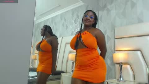 Snapshot of sheylastone chatting on February 18, 2025, 12:28 pm sheylastone online show from February 18, 2025, 12:28 pm