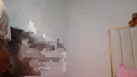 Shilla online show from April 4, 2026, 9:23 pm