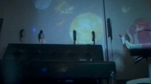 Shinee online show from February 8, 2025, 5:40 am