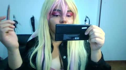 Shinee online show from February 15, 2025, 1:10 am