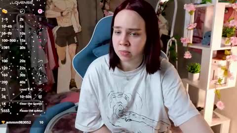 Snapshot of shinelilit chatting on February 19, 2026, 1:23 am Lilit online show from February 19, 2026, 1:23 am