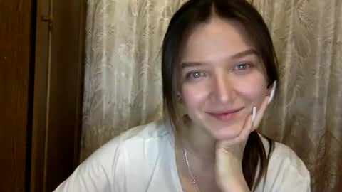 Jesica online show from February 25, 2025, 7:47 pm