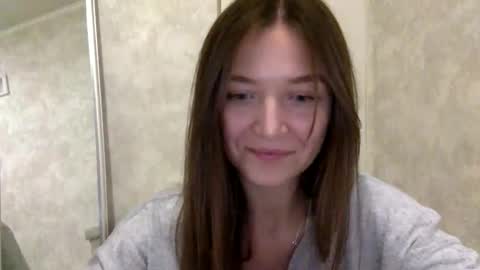 Jesica online show from October 24, 2025, 9:44 pm