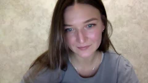 Jesica online show from November 25, 2025, 8:42 pm