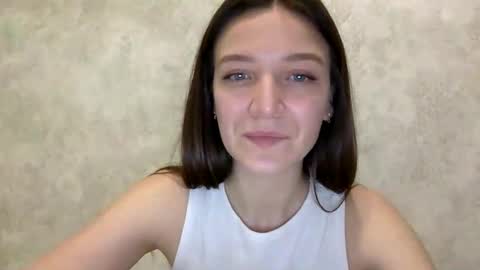 Jesica online show from March 4, 2026, 7:20 pm