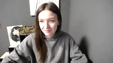 Jesica online show from April 10, 2026, 9:25 am