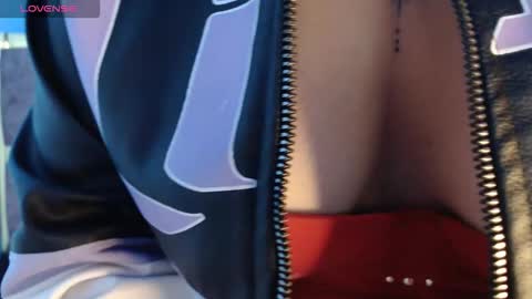 Snapshot of shizuka_wet chatting on November 25, 2025, 3:50 am Shizuka online show from November 25, 2025, 3:50 am