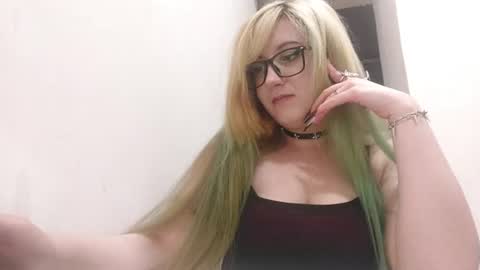 Snapshot of shondrapisani chatting on June 23, 2026, 9:13 pm shondrapisani online show from June 23, 2026, 9:13 pm